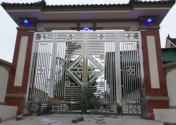 Cổng inox 304 đẹp giá rẻ Hải Phòng
